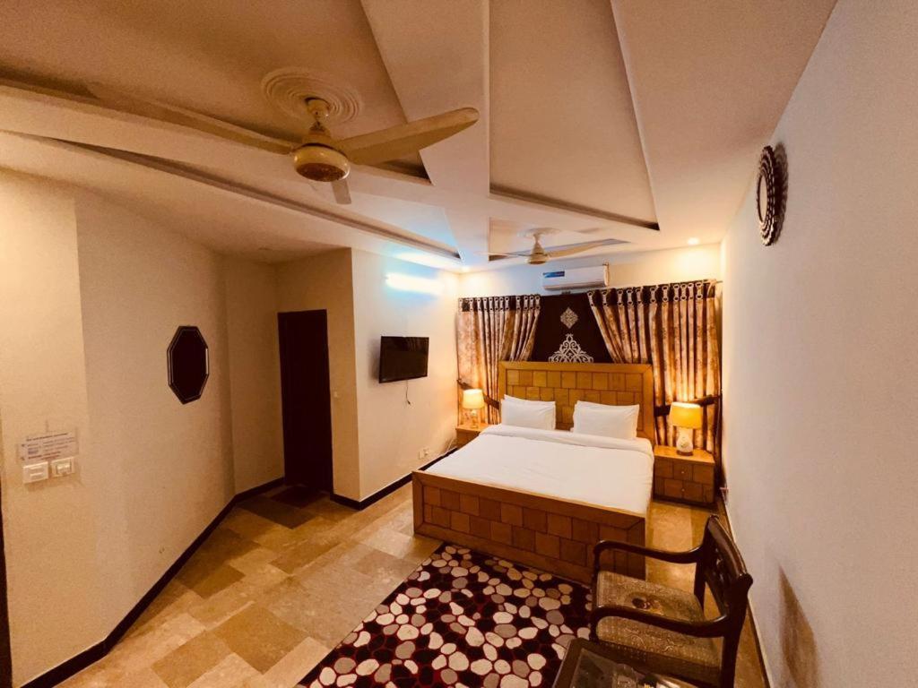 Отель Bed & Breakfast Исламабад Экстерьер фото